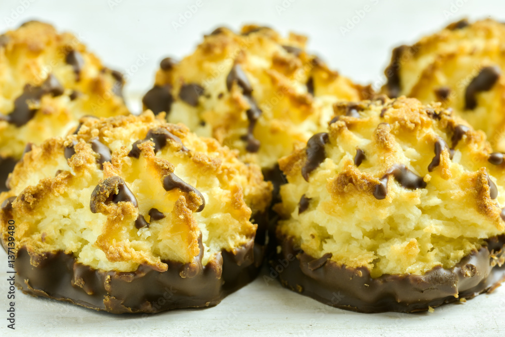  Coconut Macaroons with chocolate