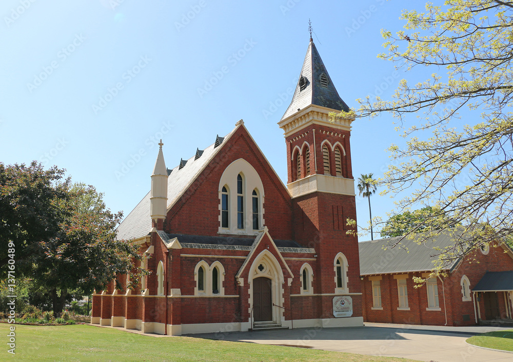 St Arnaud's Uniting Church is a Victorian English Gothic styled church constructed in 1875. The neighbouring Sunday school hall was built in 1923-24