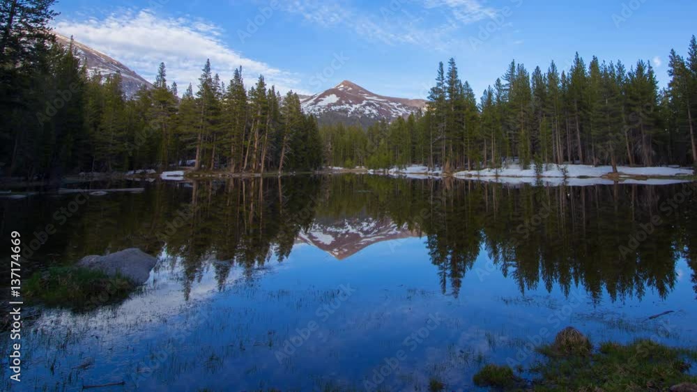 MoCo Tracking Timelapse of Sunset at Alpine Lake in Yosemite -Long Shot- MoCo Tracking Timelapse of Sunset at Alpine Lake in Yosemite -Long Shot-