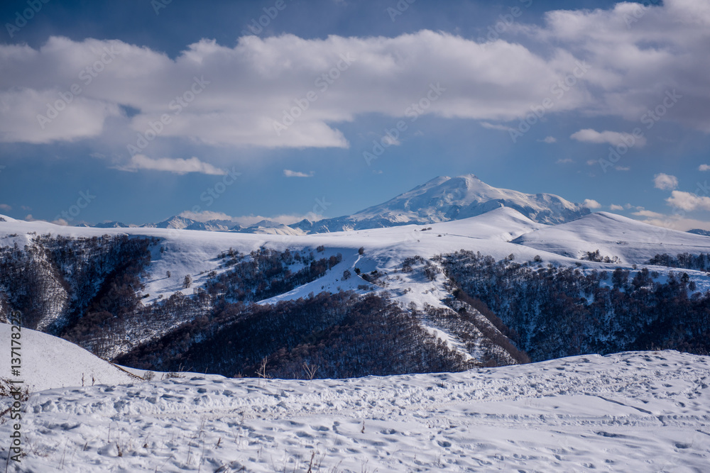 Fototapeta premium Elbrus mountain