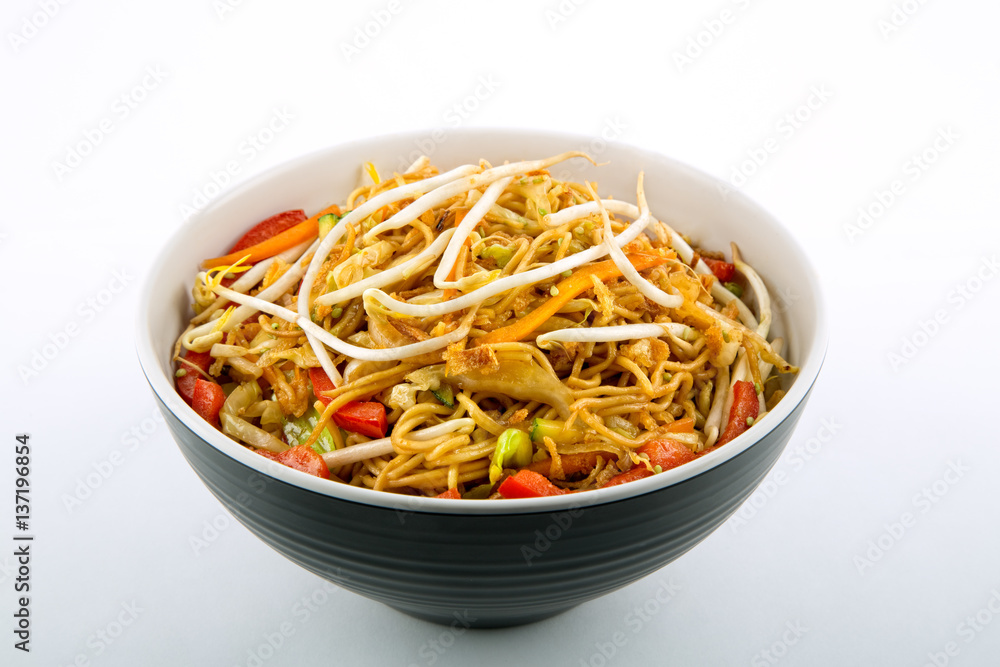Noodles with vegetables and sprouts