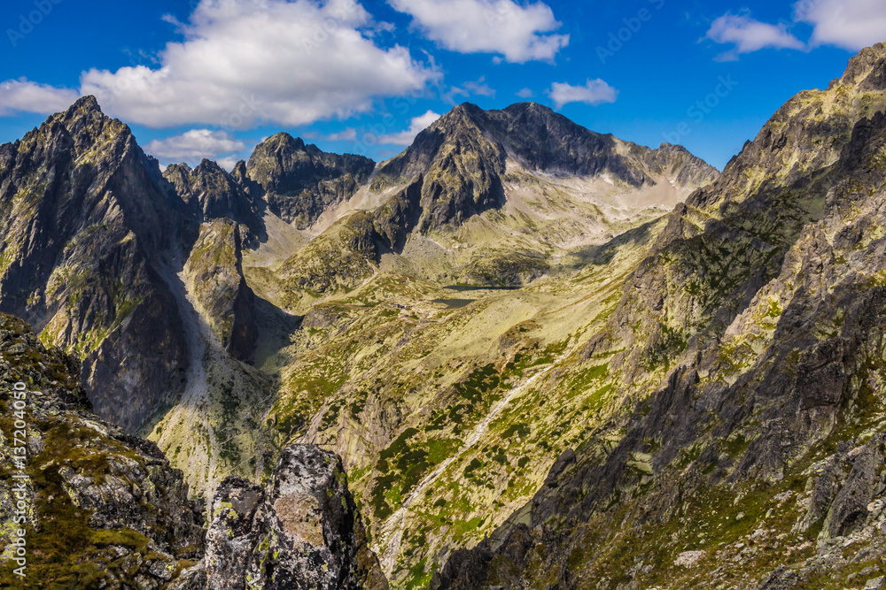 Obraz premium Słowackie tatry. Dolina pięciu stawów spiskich.