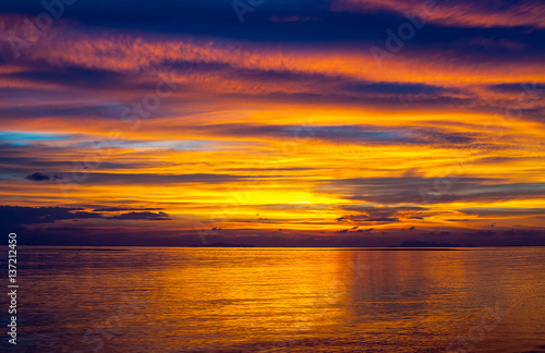 Sunset over the sea © Irina