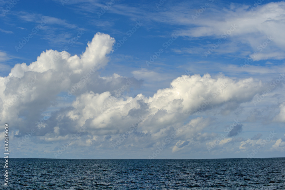 Obraz premium cloud and blue sky