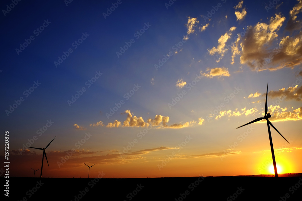 Obraz premium Windmill for Generating Power Wind Blowing Sky Clouds Sunset Sunrise