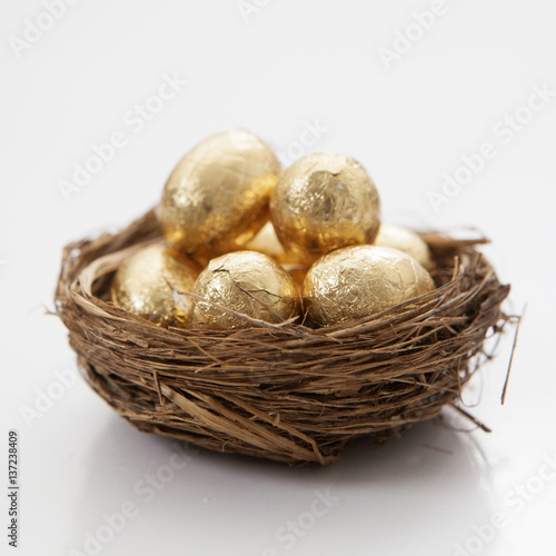 nid d œufs en or 