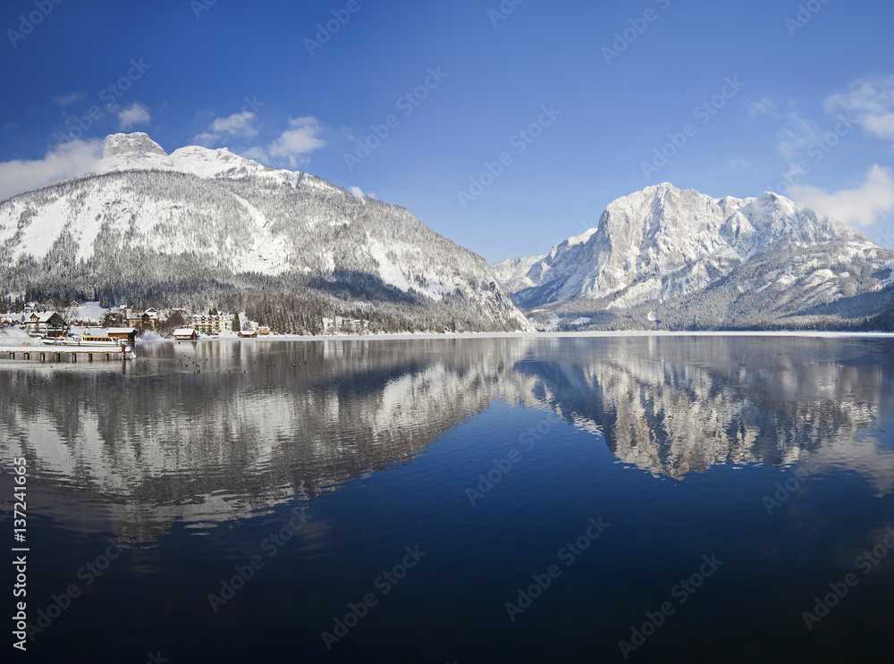 Der Altausseer See mit Loser und Trisselwand