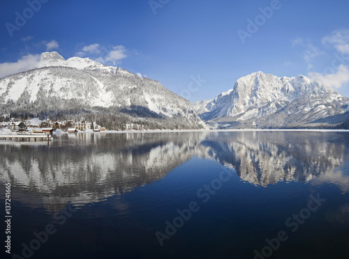 Der Altausseer See mit Loser und Trisselwand © christakramer