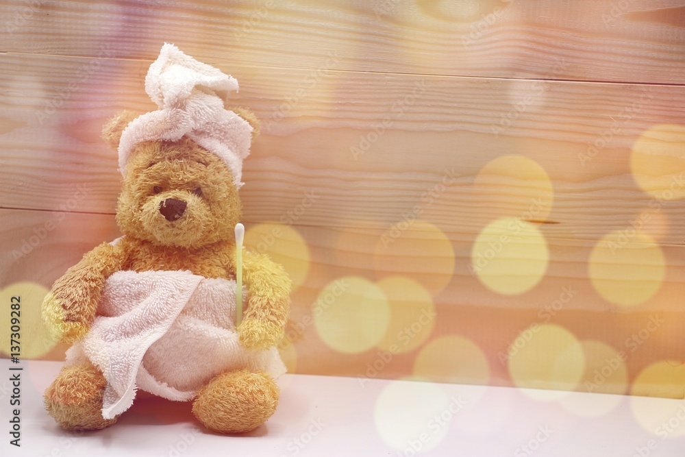 Fototapeta premium Bear is going to bath