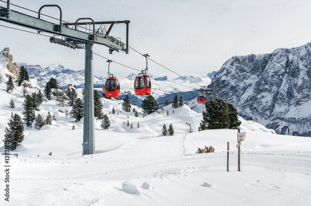 Cable cars at Dolomites of Colfosco near Val di Fassa, Trentino-Alto-Adige region, Italy. Cable cars at Dolomites of Colfosco near Val di Fassa, Trentino-Alto-Adige region, Italy.