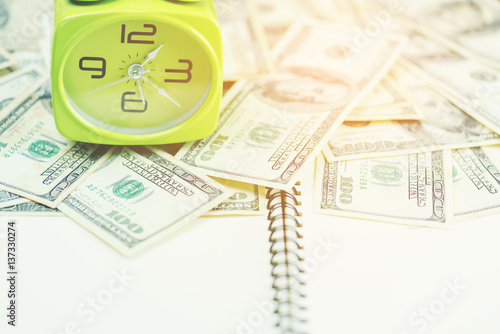 Cuadro en lienzo Time is money concept