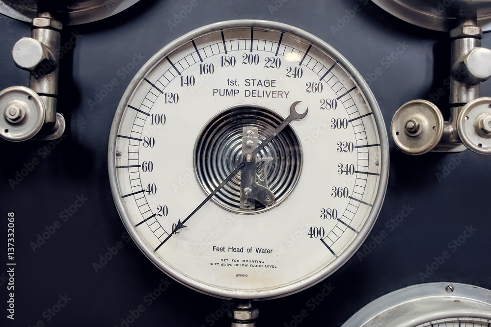 Analogue Gauge. Industrial Water Steam Measurement. Analogue Gauge. Industrial Water Steam Measurement.