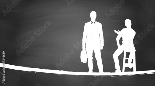 Geschäftsmänner | Silhouetten auf Kreidetafel