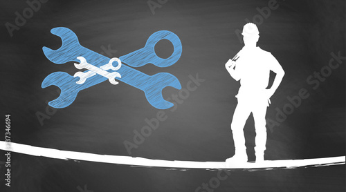 Handwerker mit Werkzeug | Silhouette | auf Kreidetafel