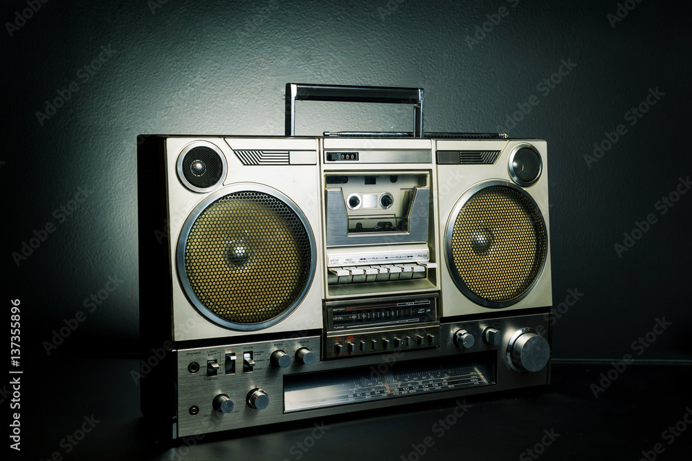 Fototapeta premium Vintage boombox radiowy