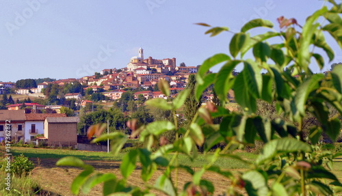 Blick auf das malerische Asti im Piemont photo