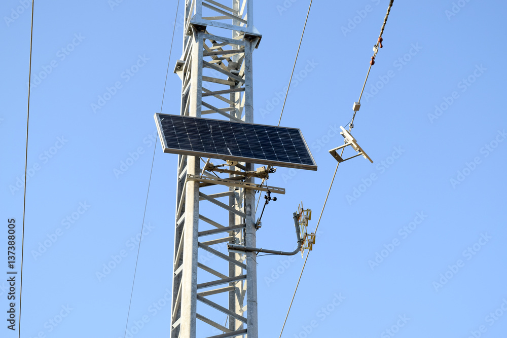 Solar cells to provide power transmission antenna