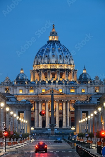 St. Peter   s Basilica and street