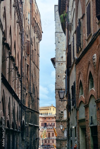Siena street view © rabbit75_fot