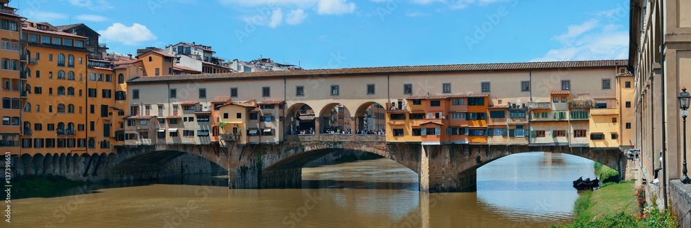 Florence Ponte Vecchio panorama