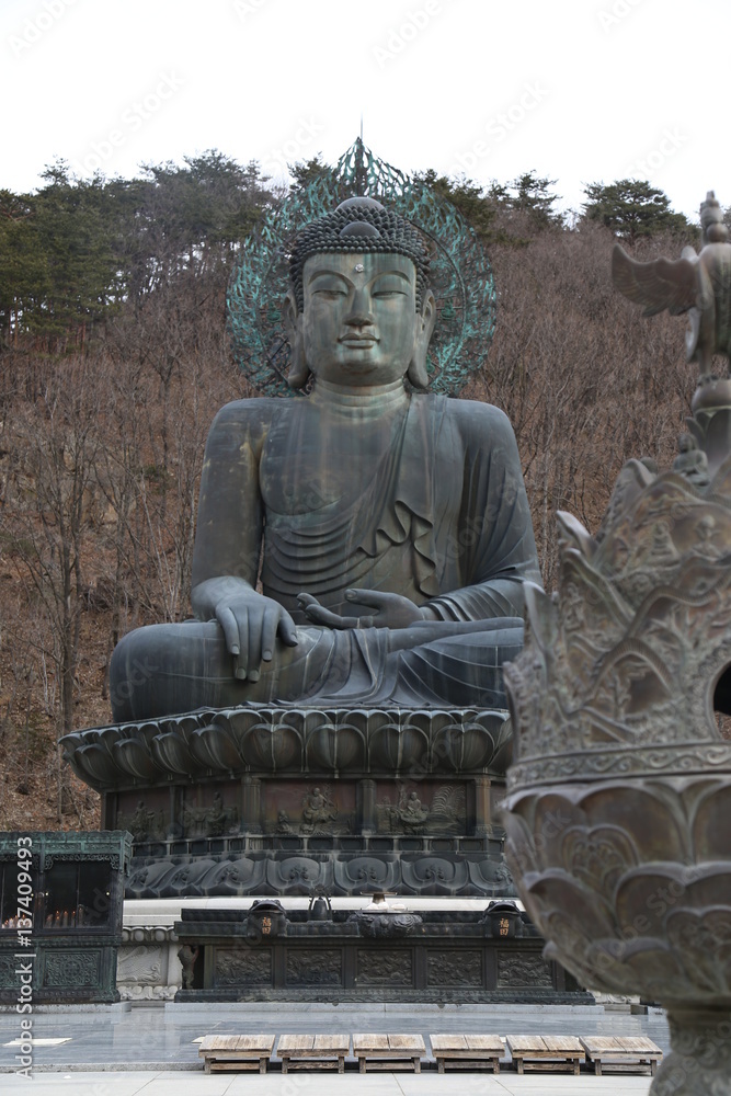 SEOUL , KOREA - FEBRUARY 09, 2017 : seoraksan national park place SEOUL , KOREA - FEBRUARY 09, 2017 : seoraksan national park place