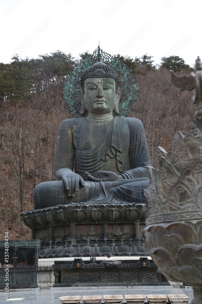 SEOUL , KOREA - FEBRUARY 09, 2017 : seoraksan national park place SEOUL , KOREA - FEBRUARY 09, 2017 : seoraksan national park place