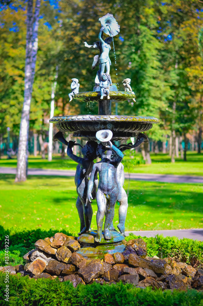 Obraz premium Fountain in Gorky Park