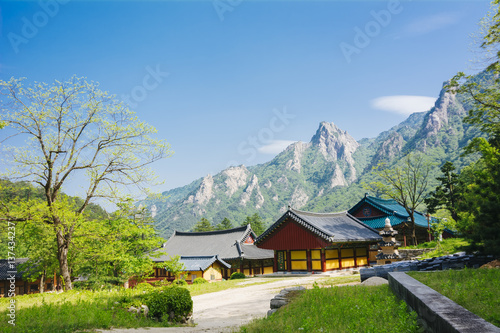 Mountain Buddhist Temple in Seoraksan National Park (South Korea)