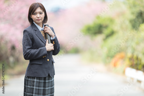 桜と女学生 photo