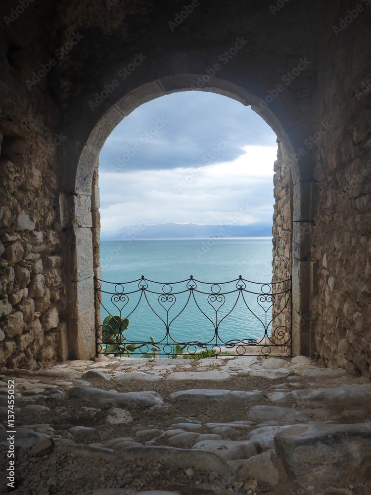 Fototapeta Wspaniały widok na Morze Jońskie z, Nafplion, Grecja