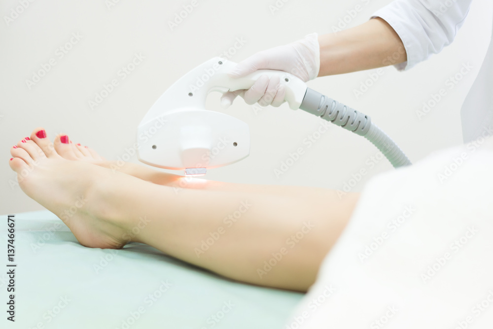 cosmetic procedures. laser hair removal on the legs