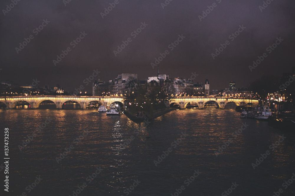 Fototapeta premium Pont neuf de Paris
