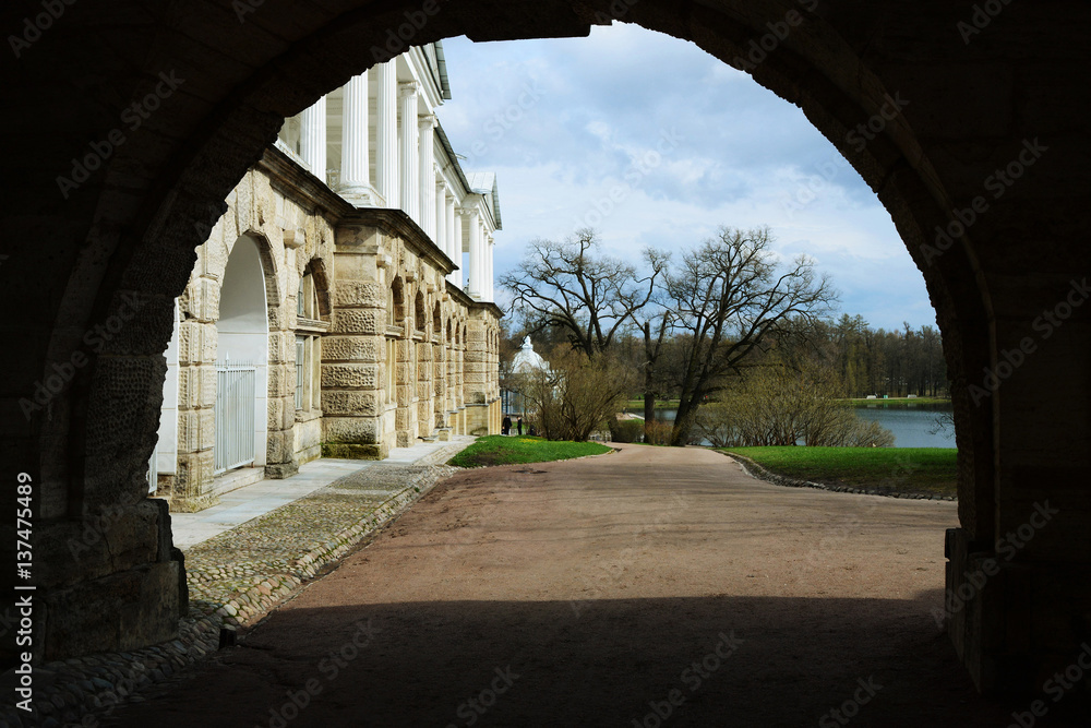 View through the arch in the Catherine Park. View through the arch in the Catherine Park.