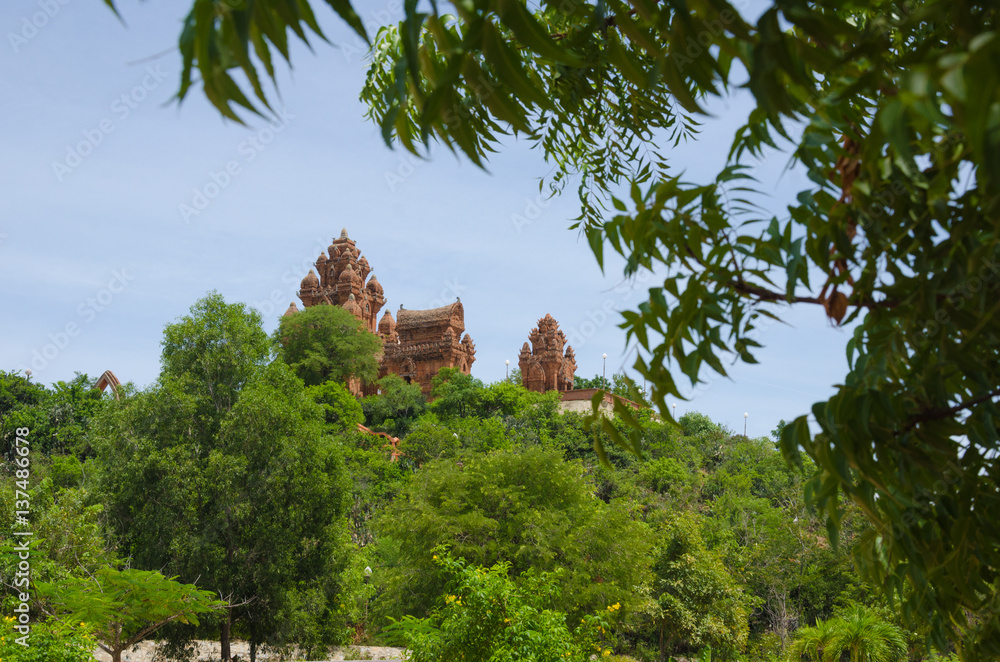 Naklejka premium Po Klong Garai temple - a typical construction of champa architecture, it is located on a hill of Bac Ai, Ninh Thuan, Vietnam.
