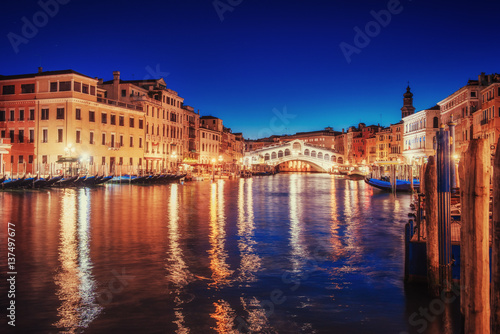 City landscape. Rialto Bridge in Venice, Italy © standret
