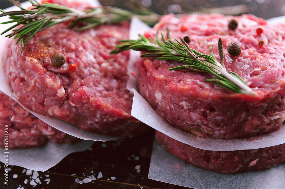 the formation of ground beef for grilling burger the formation of ground beef for grilling burger