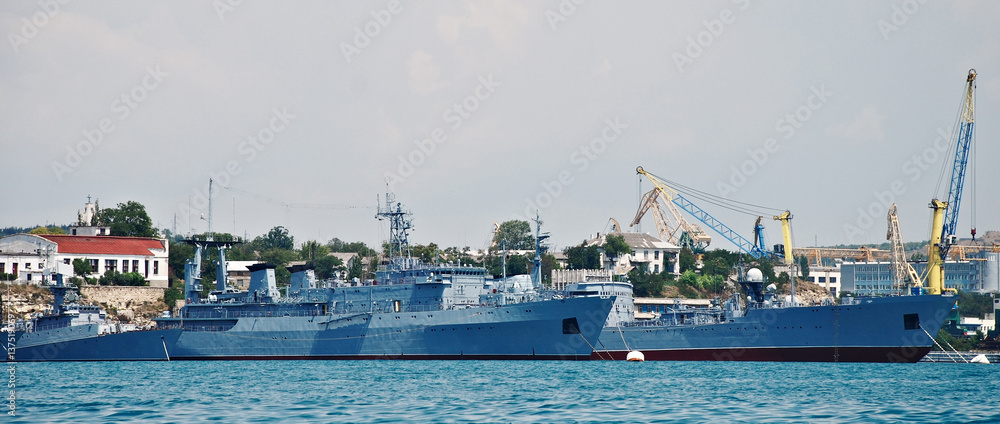 Fototapeta premium The ship on a blue sea