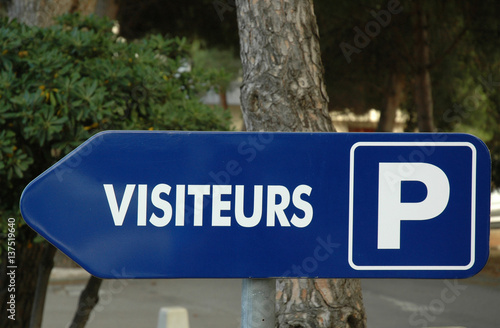 Panneau parking visiteurs