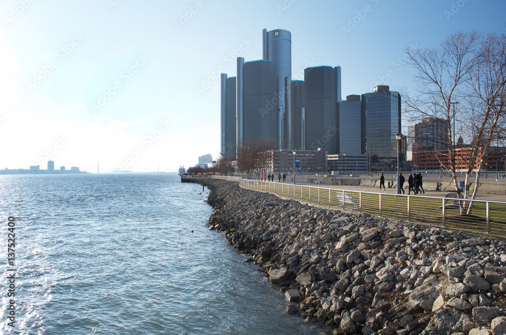 Naklejka premium Detroit Riverwalk And Detroit River