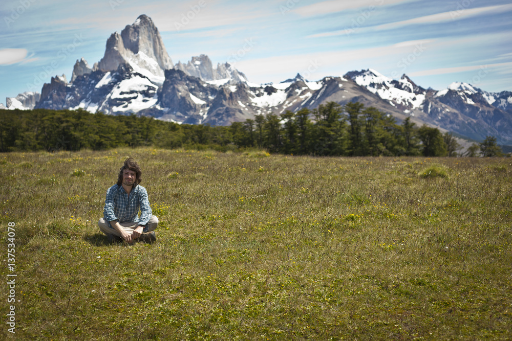 Fototapeta premium Wanderer in den Bergen von Argentinien