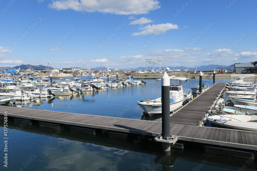 Fototapeta premium 船着き場の風景 ～広島県廿日市市～
