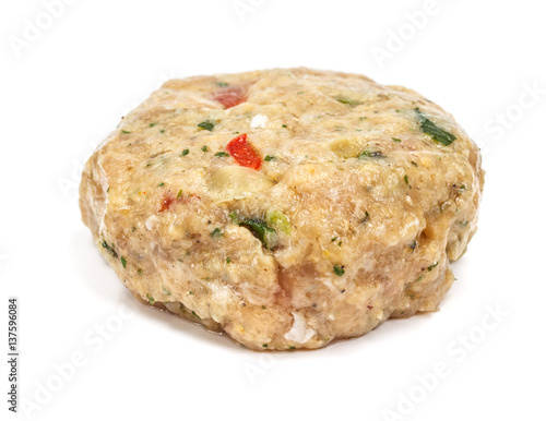 Raw spicy meatball with herbs and vegetables