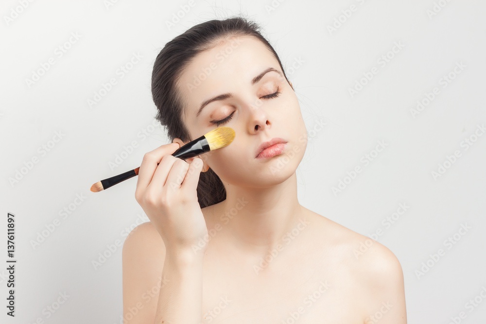 nude brunette from make-up brush nude brunette from make-up brush