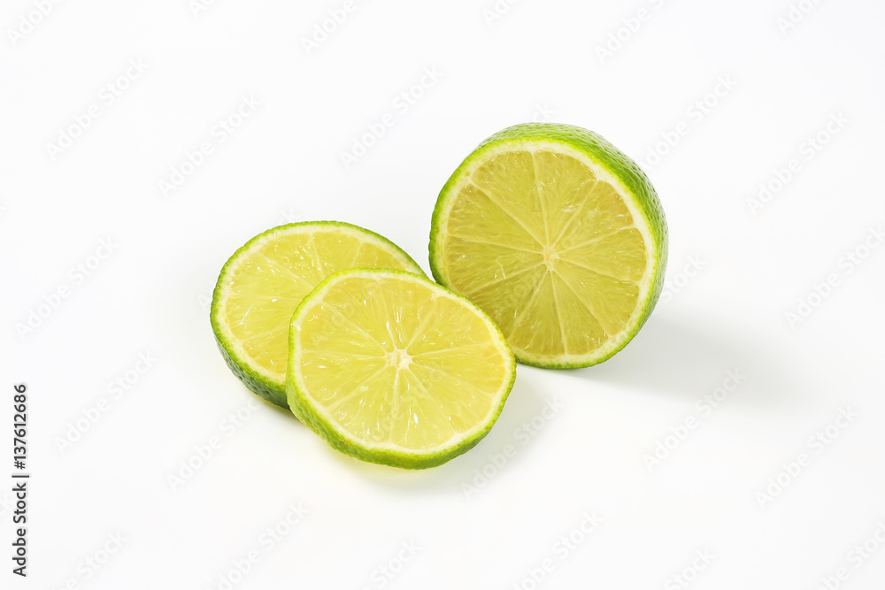 sliced lime fruit