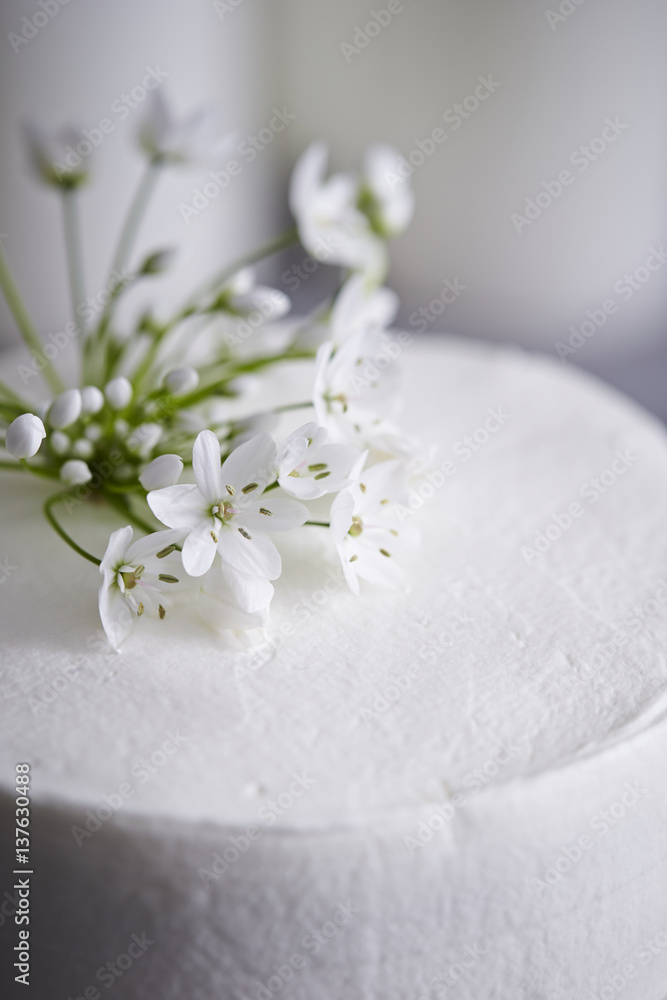 Cake with flower 