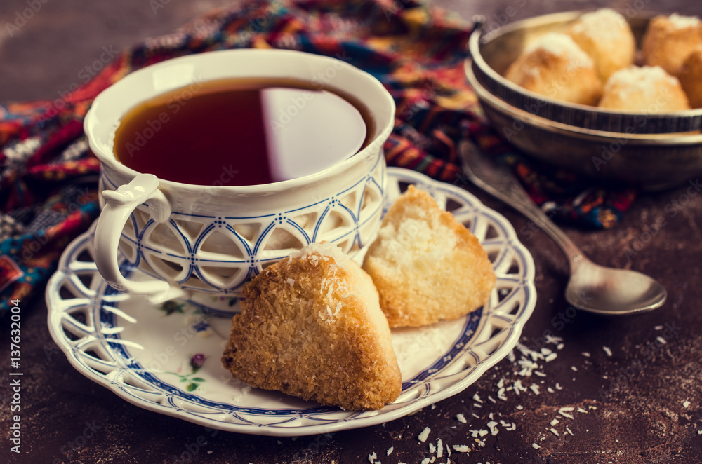 Triangular cookies with coconut Triangular cookies with coconut