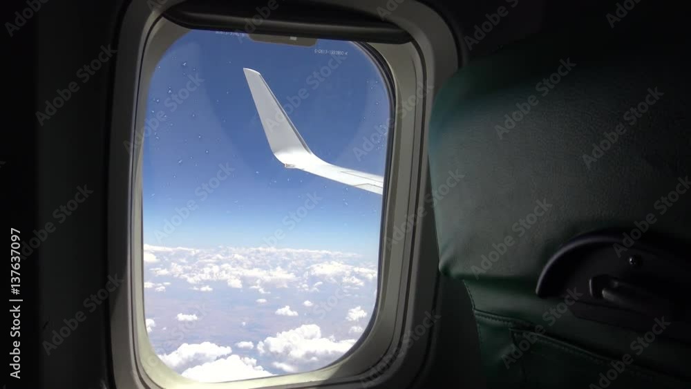 4K Plane Flying Above The Clouds -Dan 4K Plane Flying Above The Clouds -Dan