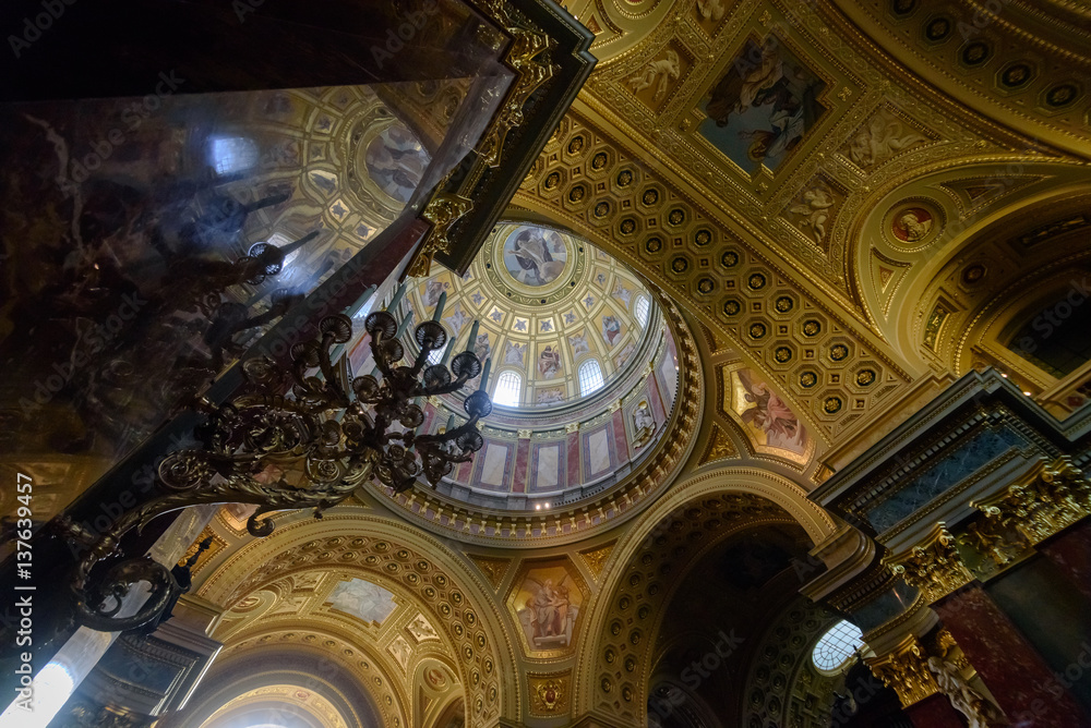 Obraz premium St. Stephen's Basilica, Budapest