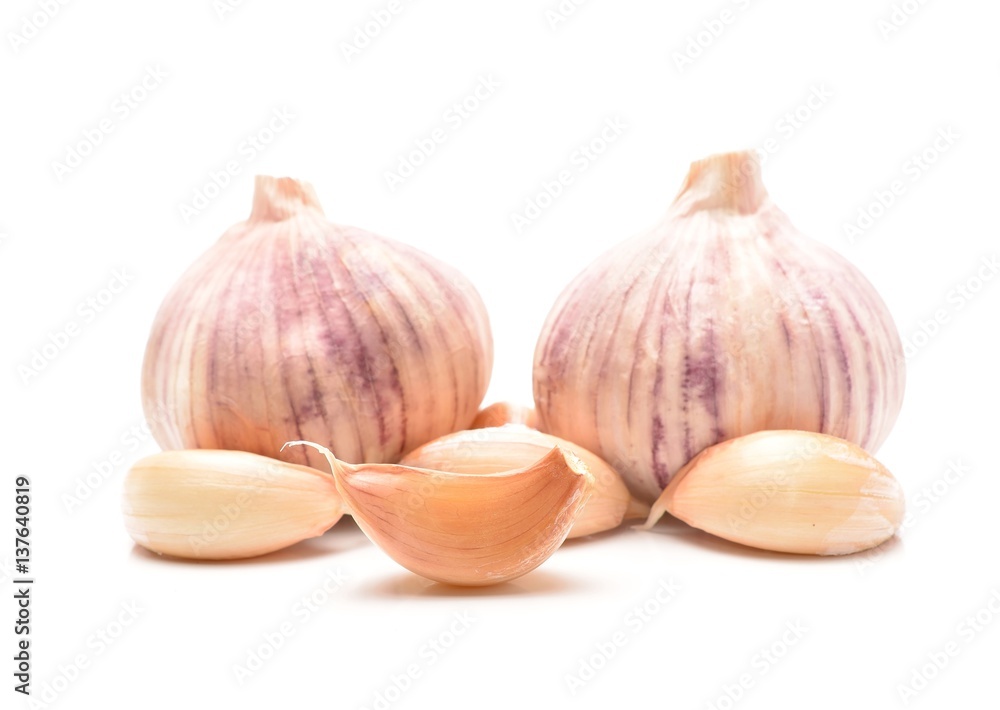 Obraz premium Garlic Isolated on white background