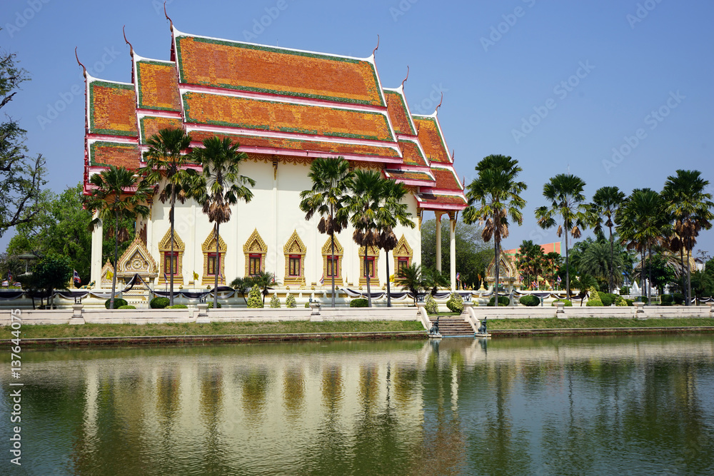 Wat Klang Phra Aram Luang